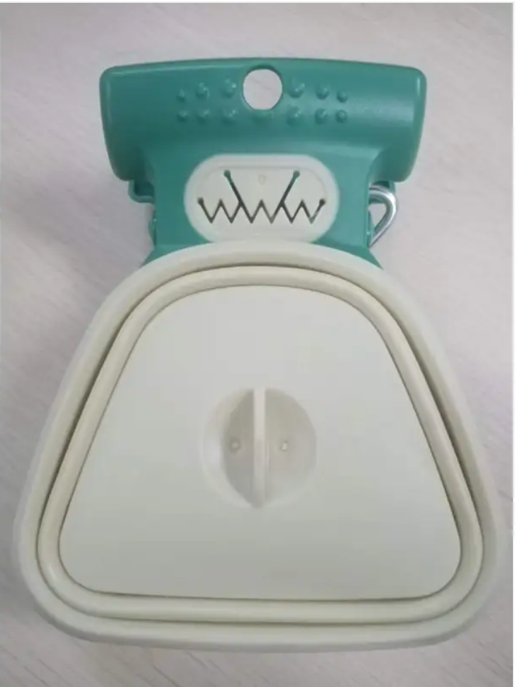 Foldable Poop Scooper